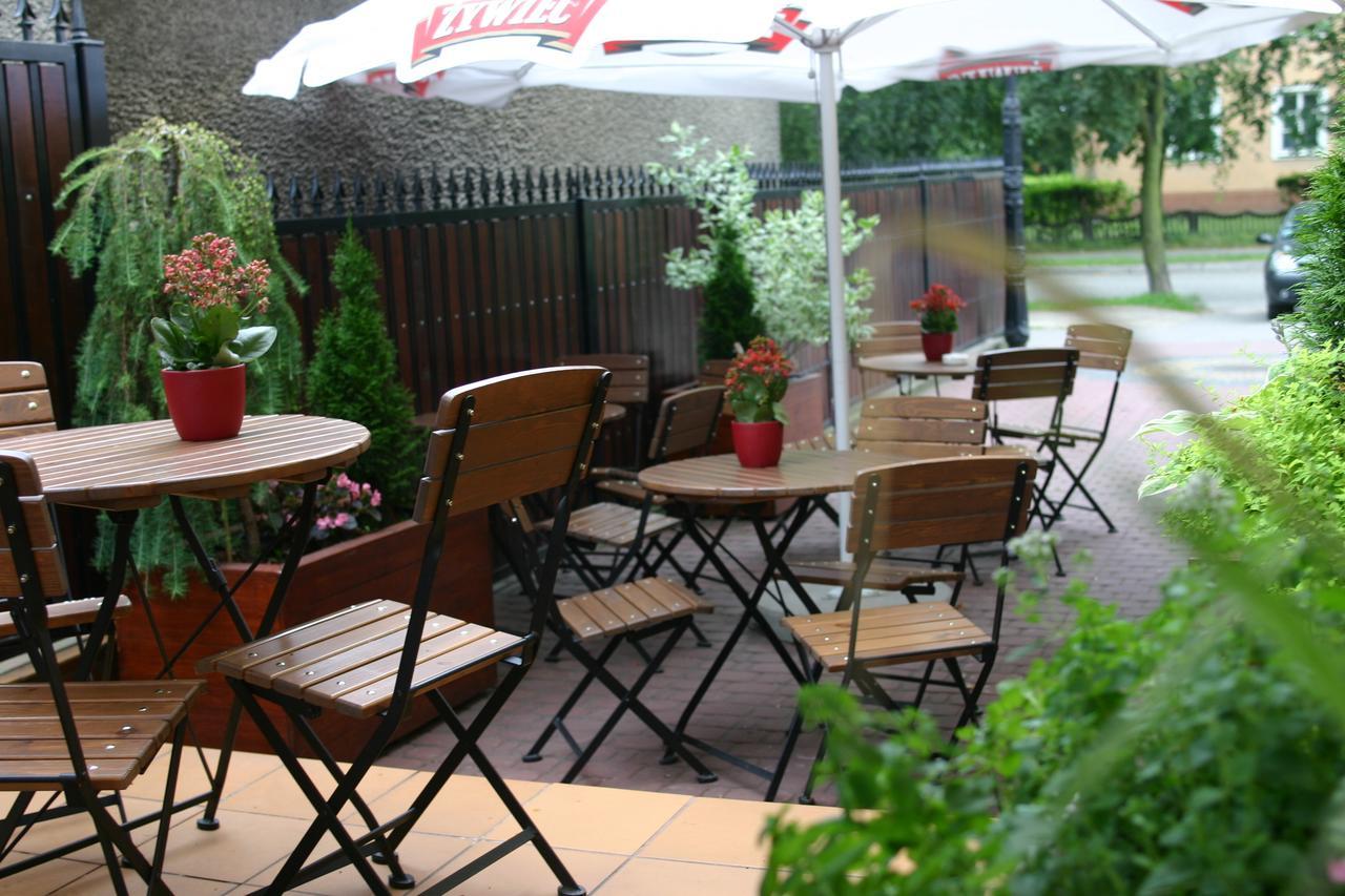 Hotel Korona Ciechanow Bagian luar foto
