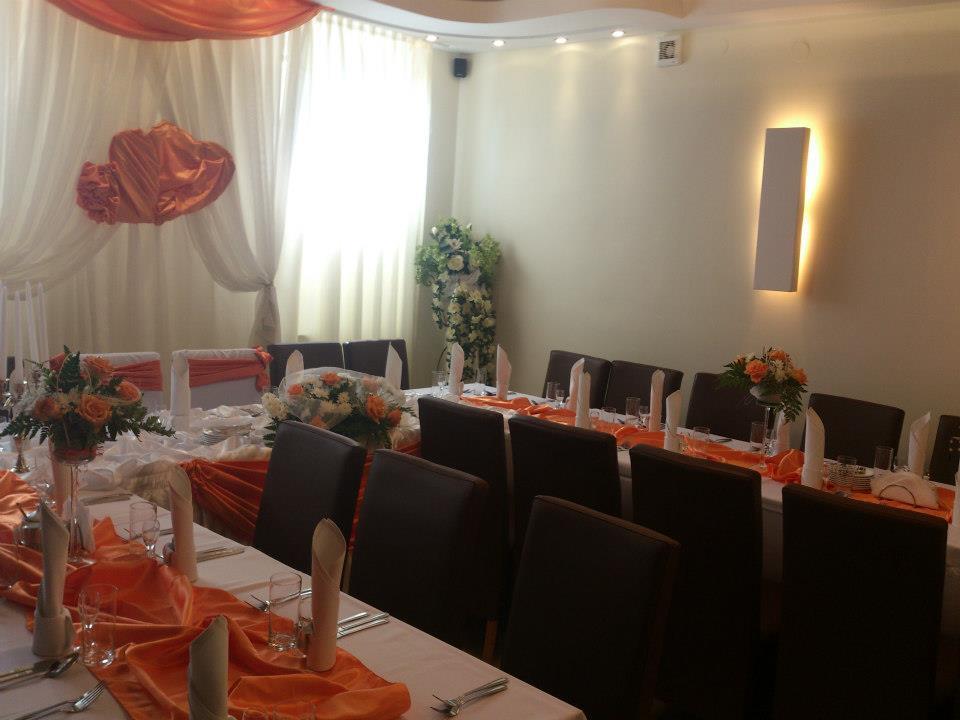 Hotel Korona Ciechanow Bagian luar foto