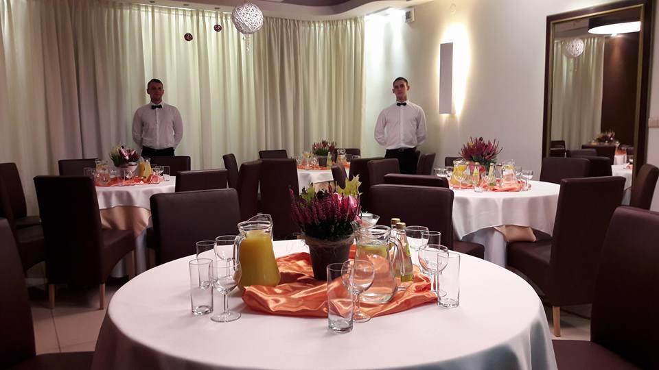 Hotel Korona Ciechanow Bagian luar foto